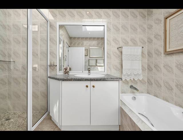 4 BEDROOM HOUSE FOR SALE IN HYDE PARK